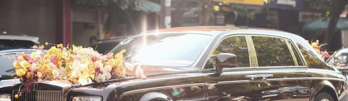 Tận thấy Rolls-Royce Phantom hơn 80 tỷ đưa Hoa hậu Đỗ Mỹ Linh về dinh
